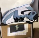 Nike Sneaker